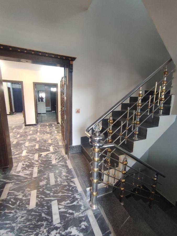 Lavish Residency Guest House Fasial Town Rawalpindi Exterior foto